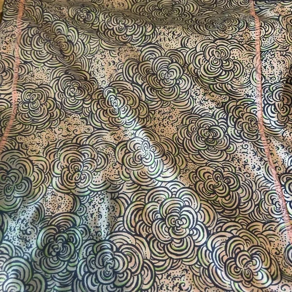 Lilly Pulitzer Luxletic bra in yoga/work out top - Picture 2 of 8